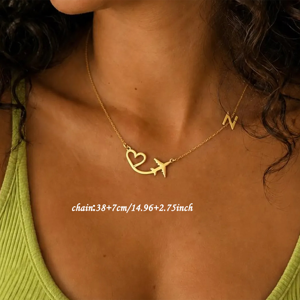 Personalized Heart Airplane In - Engraved Name Necklace recension och pris