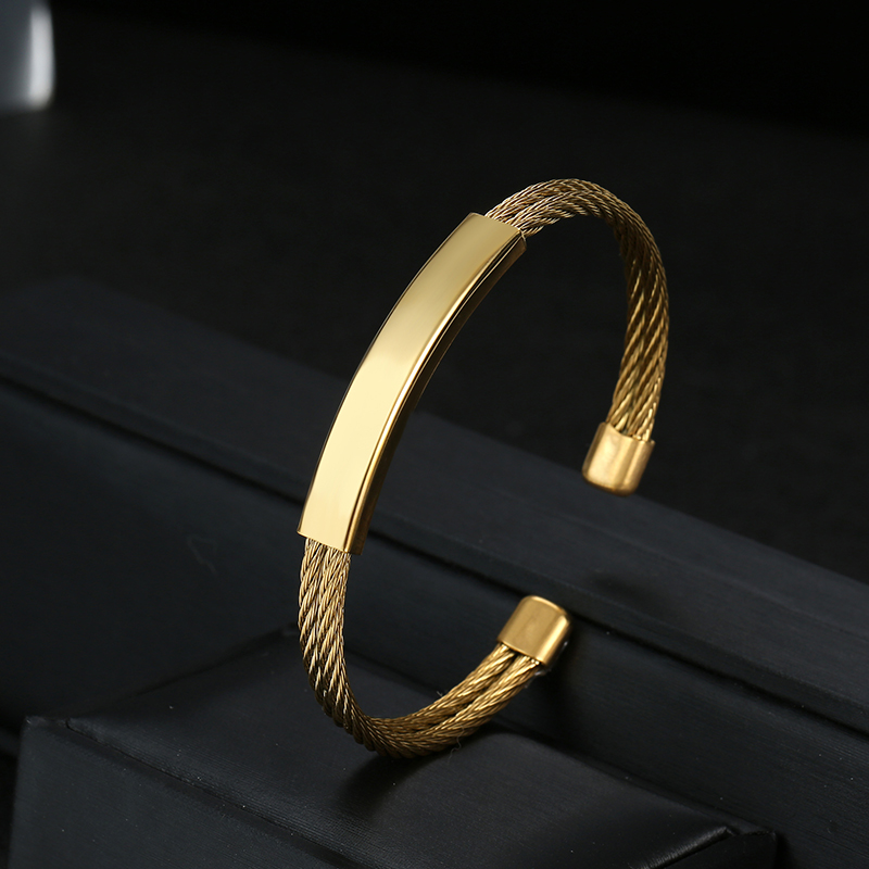 Engrave Name Date Bracelet Bar - Engraved Name Necklace recension och pris