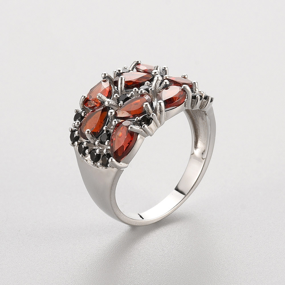 Simple Designed Natural Garnet - Birthstone Ring Set recension och pris