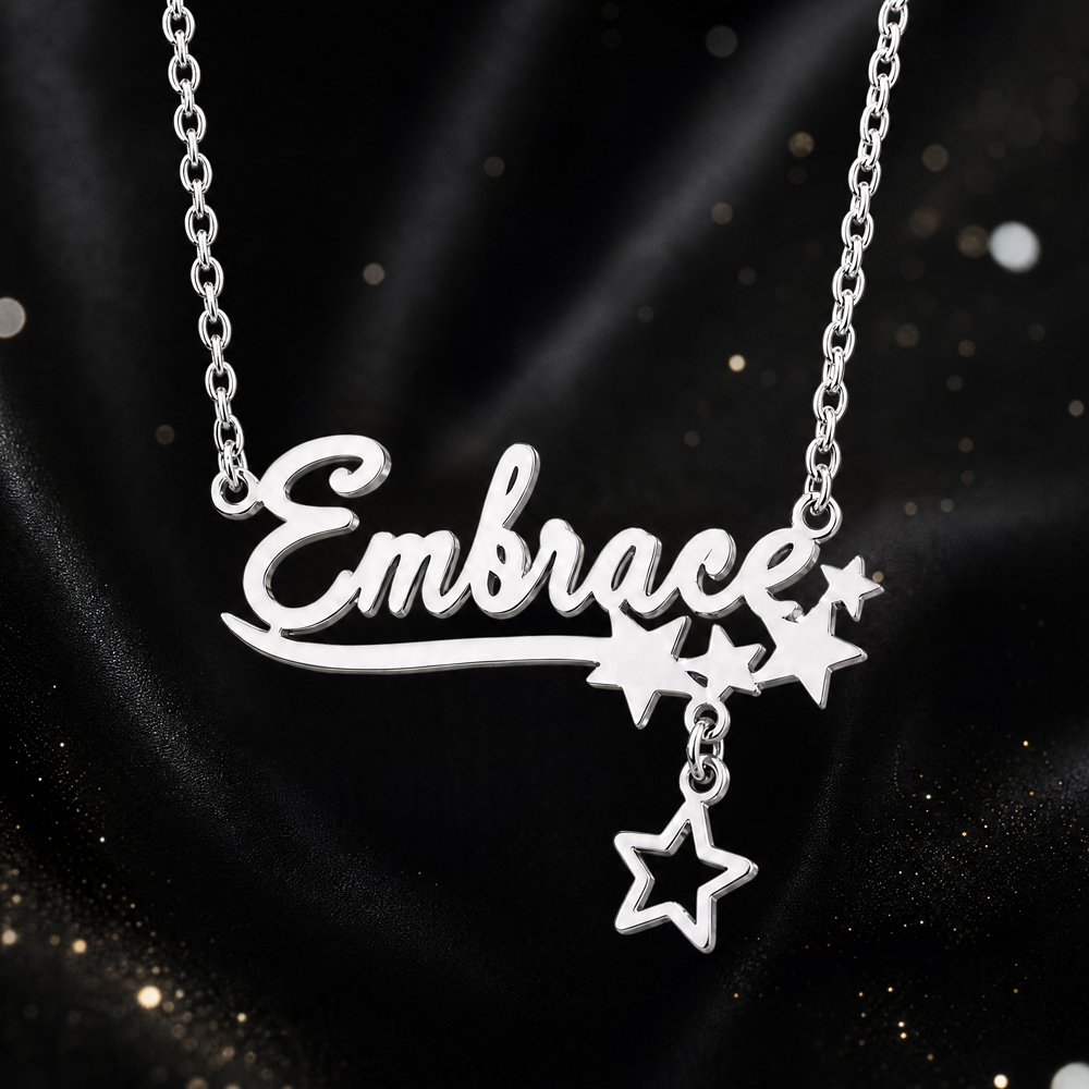 Custom Butterfly Name Necklace - Engraved Name Necklace recension och pris