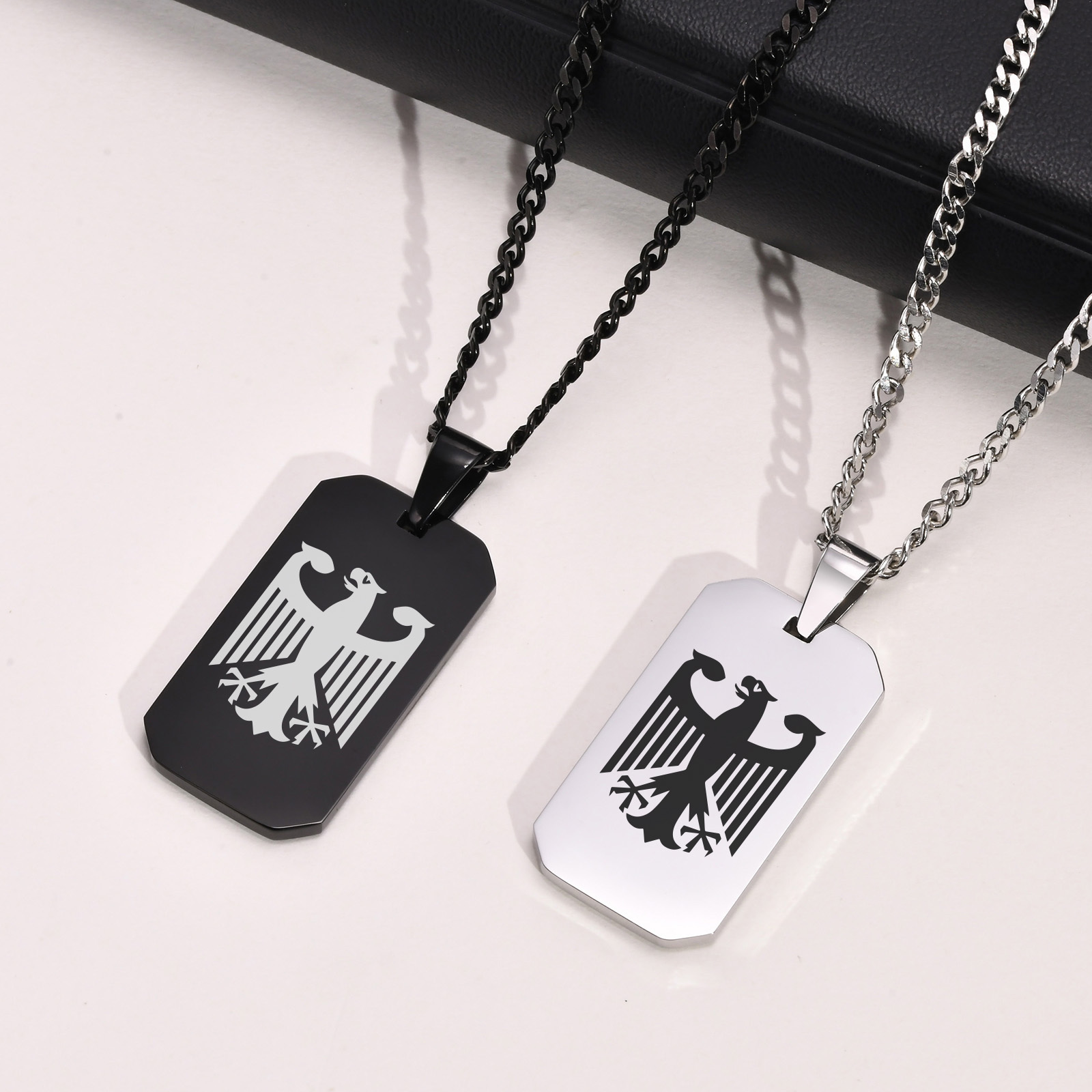 German Eagle Square Neckalces  - Mens Dog Tag Necklace recension och pris